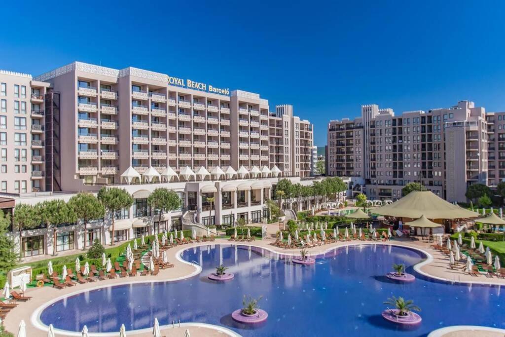Barcelo Royal Beach - Prestige Apartments サニービーチ エクステリア 写真